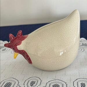 Ceramic Hen Figurine with Red Comb and Yellow Beak L 7.5 inches No chips/cracks